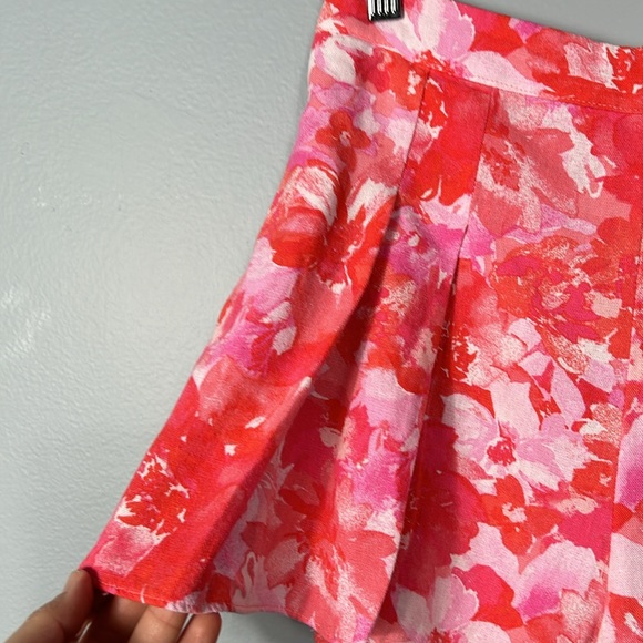 Do + Be Floral Pleated Short size M - Picture 6 of 12
